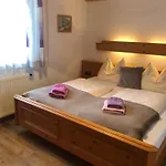Haus Sabrina Apartman *